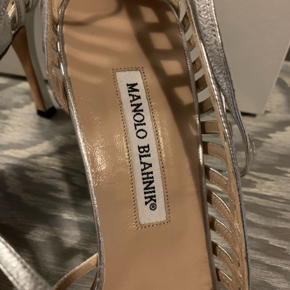 NEW Manolo Blahnik silver strappy peep toe heels - Picture 4 of 9